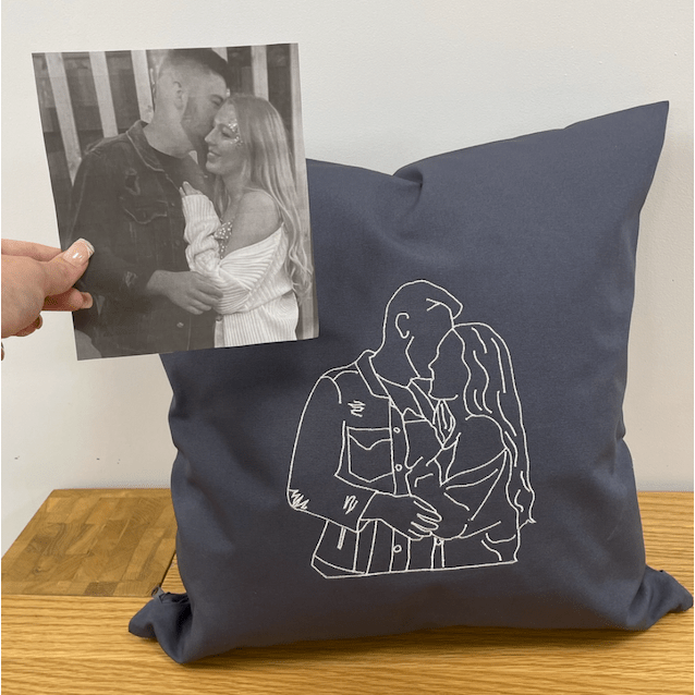 Photo realistic outline on cushion